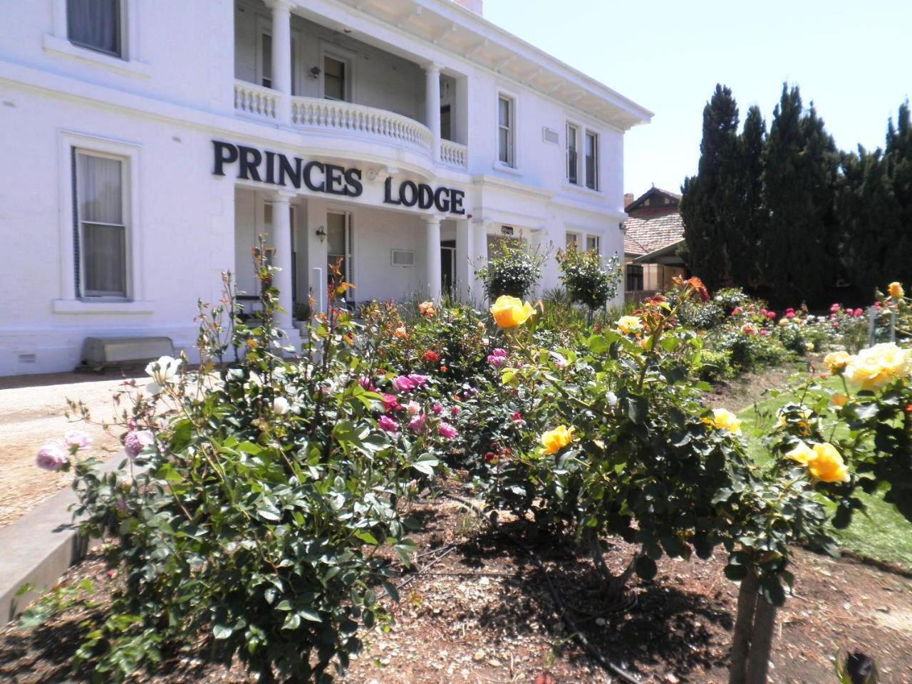 Princes Lodge Motel แอดิเลด ภายนอก รูปภาพ